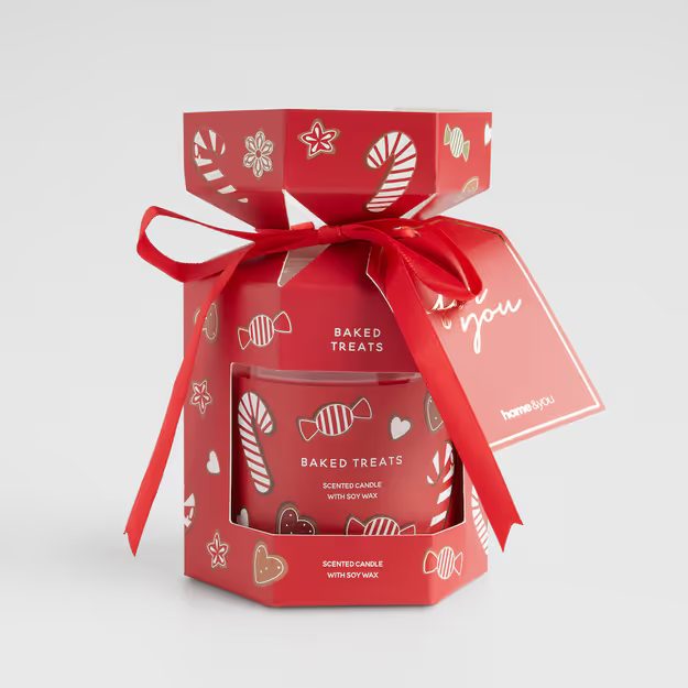 HOME & YOU VONNÁ SVÍČKA "BAKED TREATS" - ČERVENÁ