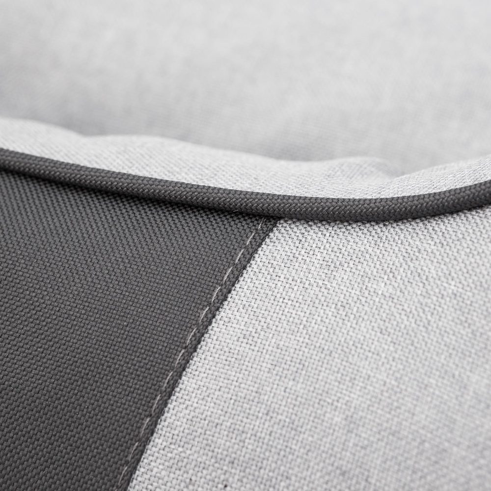 Hundebett Reedog Comfort Gray - L.
 
Der Comfort Ekolen besteht aus kratzfestem und feuchtigkeitsresistentem Ökolein.
 
Dieses Bett ist in 4 Größen erhältlich.

Größe L (65 x 50 cm) ist für kleine Hunde geeignet: z.B.