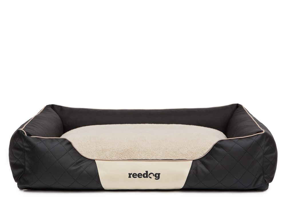 Pelech pre psa Reedog Black Luxus - L.
Matrac pelešteku je veľmi príjemná a vášho psíka zahreje.

Výhodou je poťah, ktorý môžete prať v práčke.

 Výhody

kvalitný a odolný materiál
vhodné aj pre najvačšie plemená
vysoká a zateplená matrac
jedinečný design
môžete prať v práčke

 Nevýhody

žiadni

 Obsah balení

Pelech pre psa Reedog