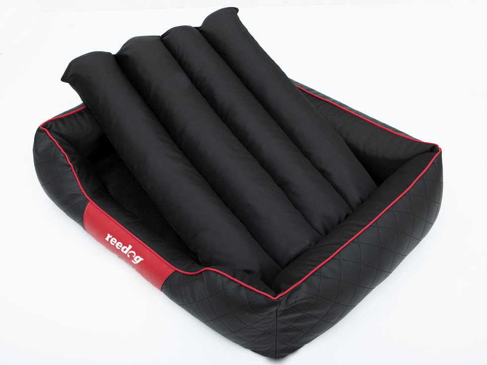 Hundebett Reedog Black & Red Tommy.
 
Verwöhnen Sie Ihren Hund gerne?

Die Reedog-Matratze ist hoch genug und weich genug, damit Ihr Hund gut schlafen kann.
Hundebett REEDOG Tommy ist für jeden Hund geeignet und seine Größe können Sie aus der folgenden Tabelle auswählen.
 

 