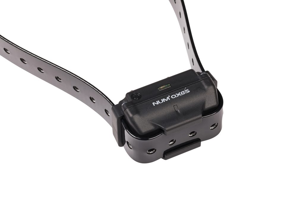 Canicom R-1500 - černý | Elektronický výcvikový obojok.

Dosah obojku
Dosah obojku Canicom R-1500 je v ideálnych podmienkach až 1500 metrov.
 
Typ korekcie 
S obojkom Canicom R-1500 máte na výber z troch funkcií - zvuk, vibrácie a impulz, ktorý má 25 úrovní.
 
Batéria a nabíjanie
Canicom R-1500 má nabíjateľný prijímač a vysielačku s podsvieteným LCD displejom.