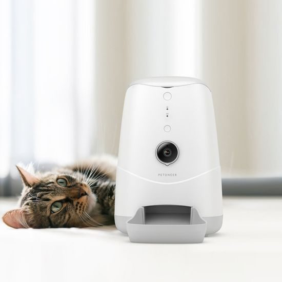 Petoneer Nutri Vision smart food dispenser