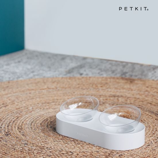 Petkit FreshNano double bowl with adjustable fixation