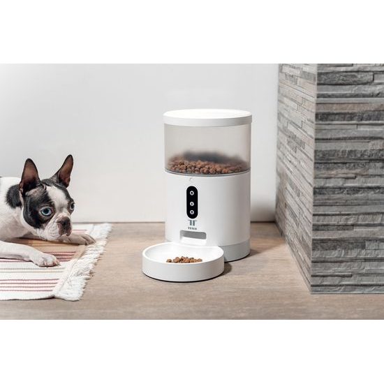 Tesla Smart Pet Feeder, tápadagoló