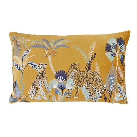 BOHEMIAN PÁRNA HÍMZÉSSEL 50X30 CM , GEPÁRD