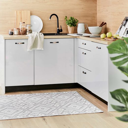 000000001000338251-4