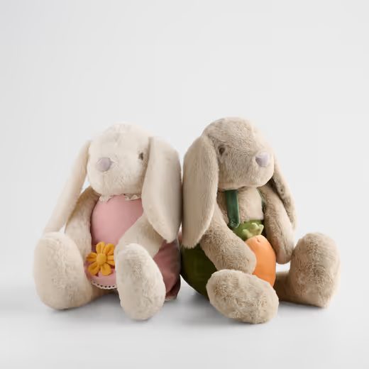 HOME & YOU PLÜSS NYUSZI LÁNY 53CM