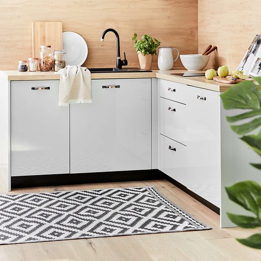 000000001000338261-2