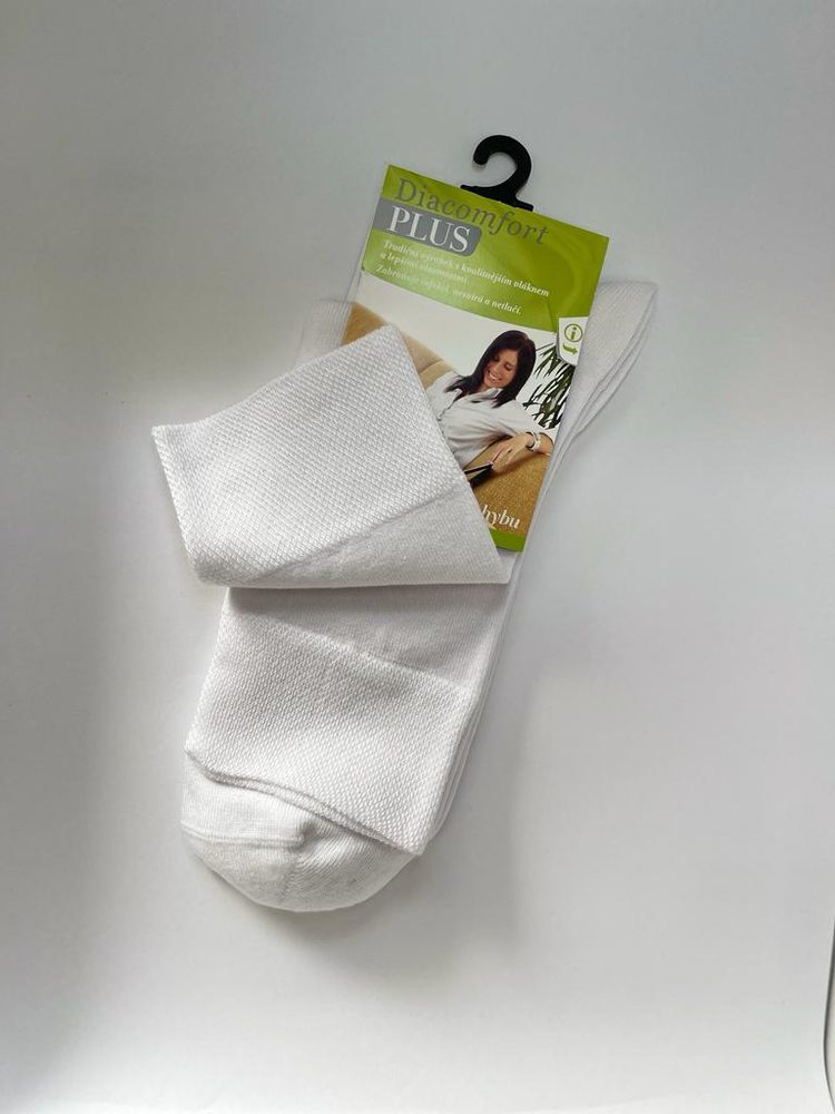 Levně Ponožky zdravotní DIACOMFORT PLUS - Velikost 25-28 barva bílá pánské