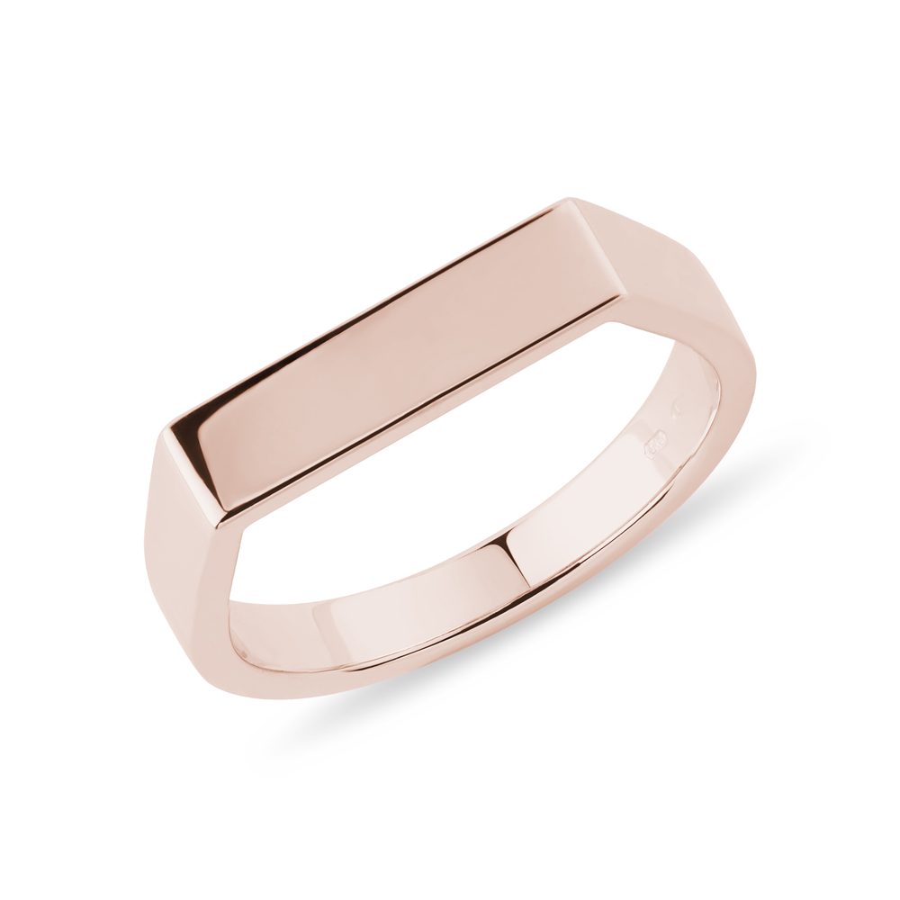 E-shop Široký prsten na malíček s ploškou v růžovém zlatě