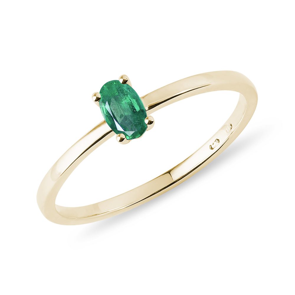 E-shop Minimalistický prsten se smaragdem ve zlatě