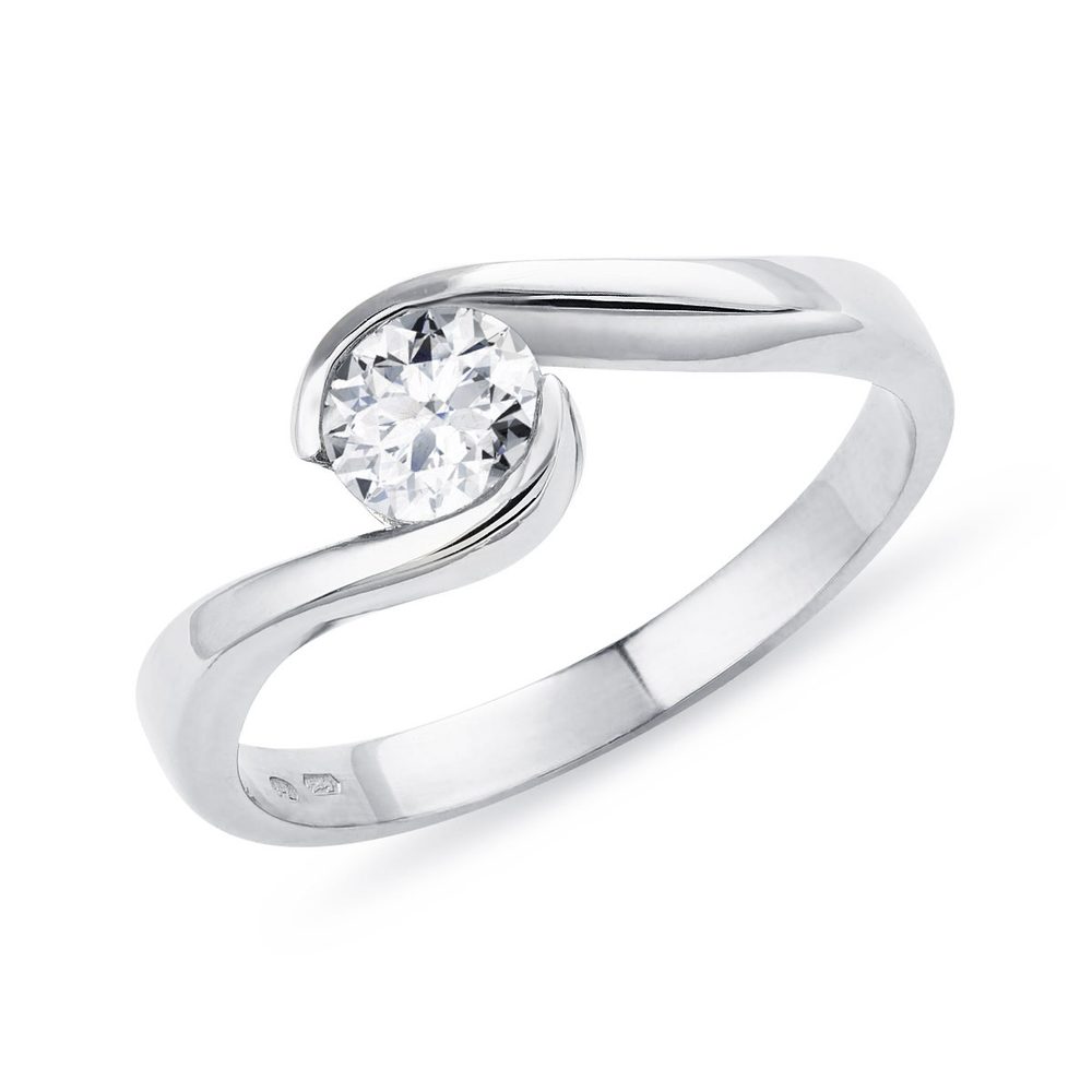 Ring aus Weissgold mit 0,5 Karat Diamant KLENOTA