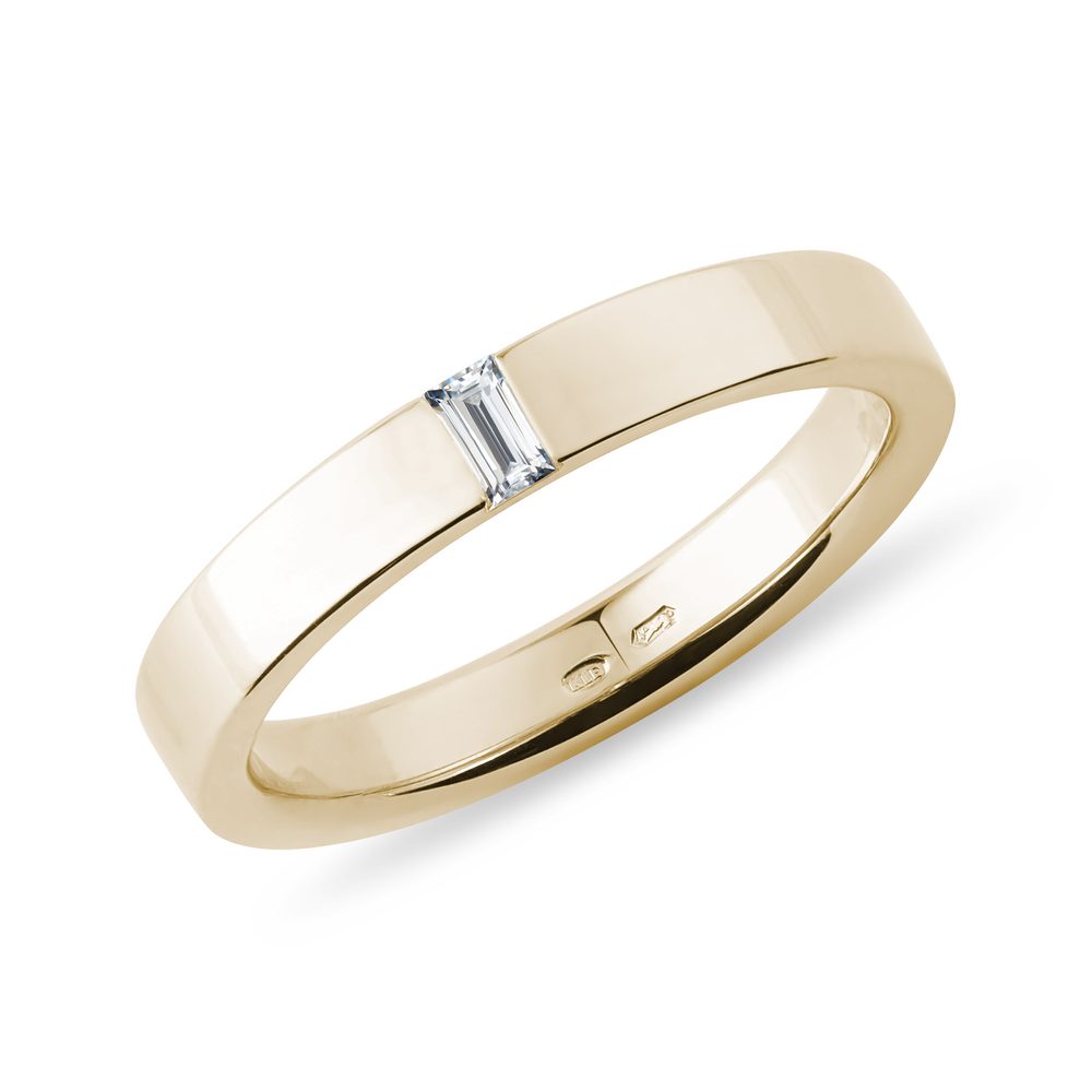 Dámský snubní prsten s diamantem v brusu bageta ve žlutém zlatě KLENOTA