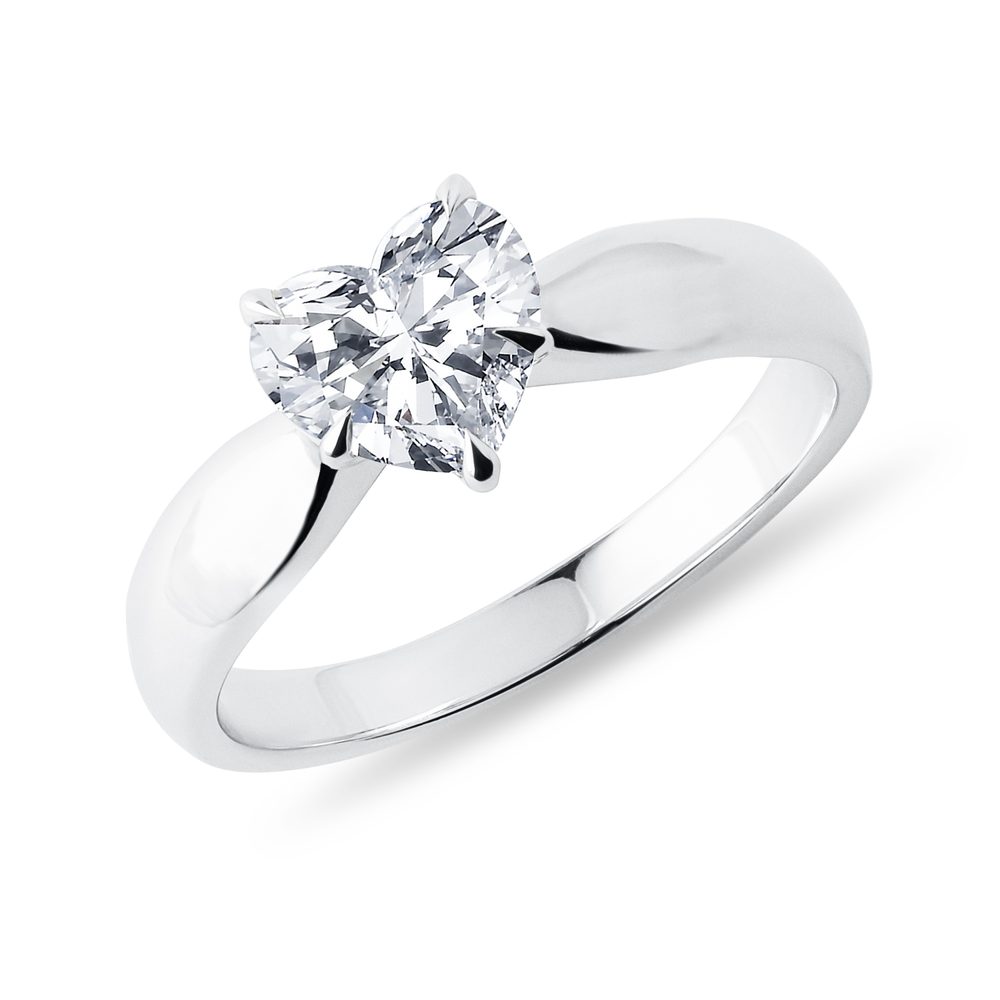 Prsten z bílého zlata s lab grown diamantem ve tvaru srdce KLENOTA