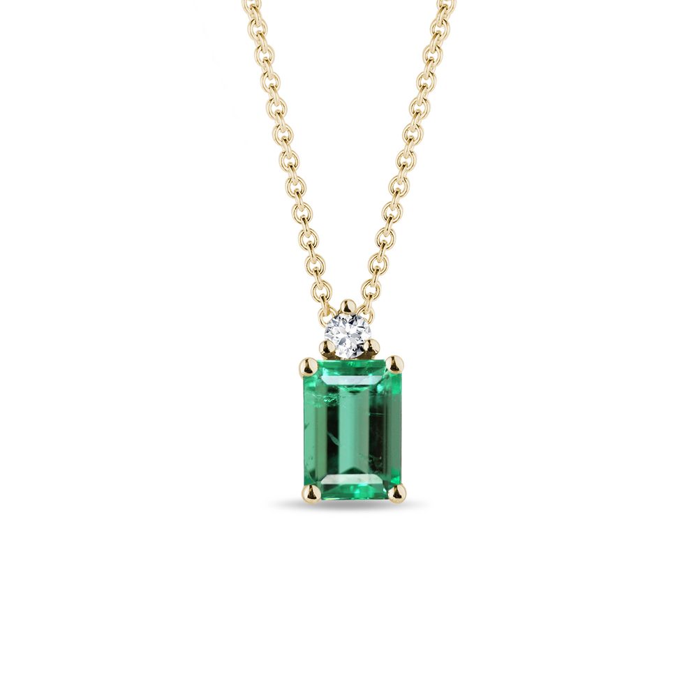 E-shop Smaragdový náhrdelník s diamantem ve žlutém zlatě