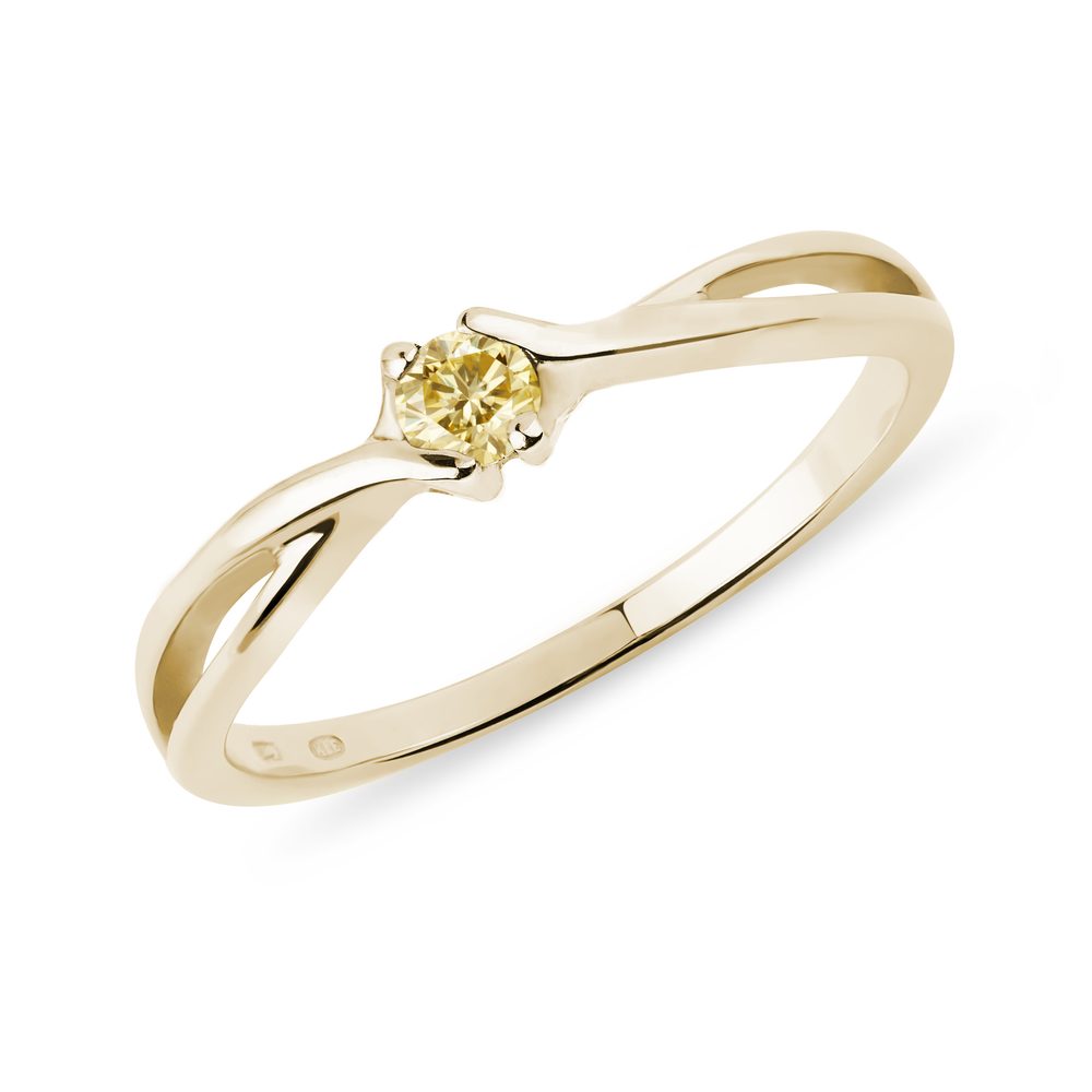 E-shop Prsten ze žlutého zlata se žlutým diamantem