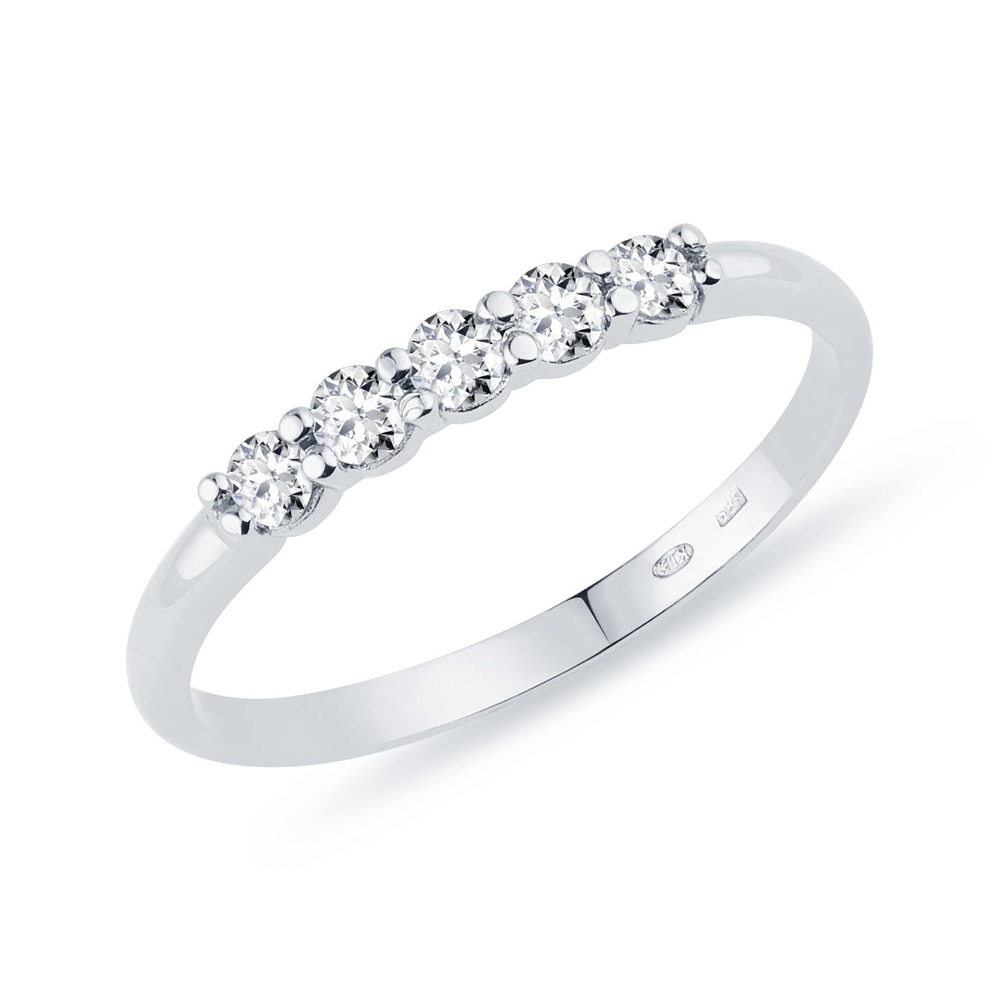 E-shop Prsten z bílého 14k zlata s pěti diamanty