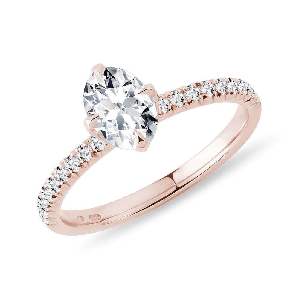 E-shop Prsten s oválným diamantem a brilianty v růžovém zlatě
