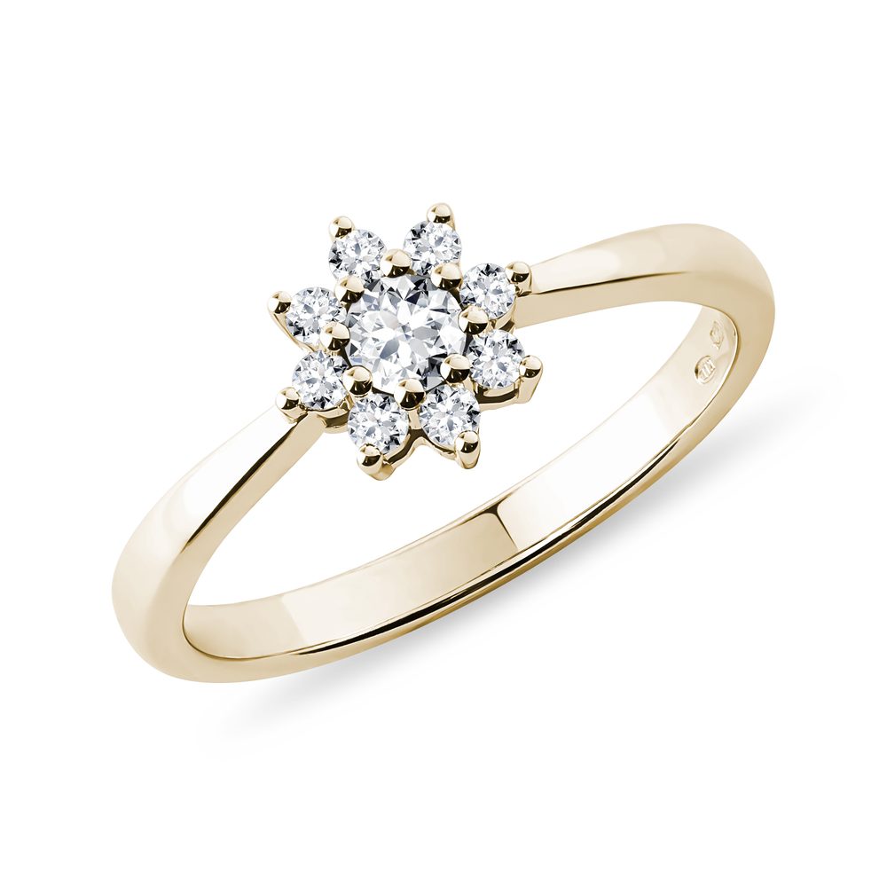 E-shop Diamantový prsten ze žlutého zlata ve tvaru kytičky