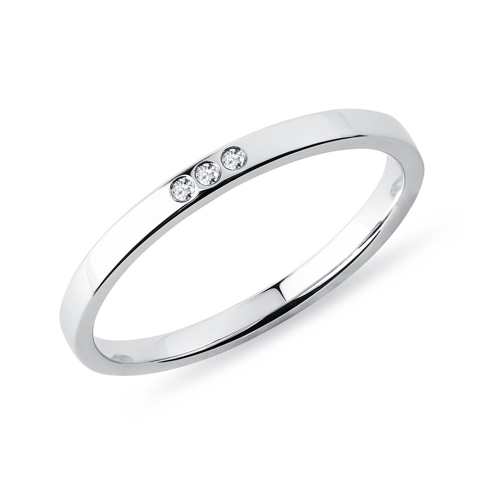 E-shop Snubní prsten z bílého zlata se třemi diamanty