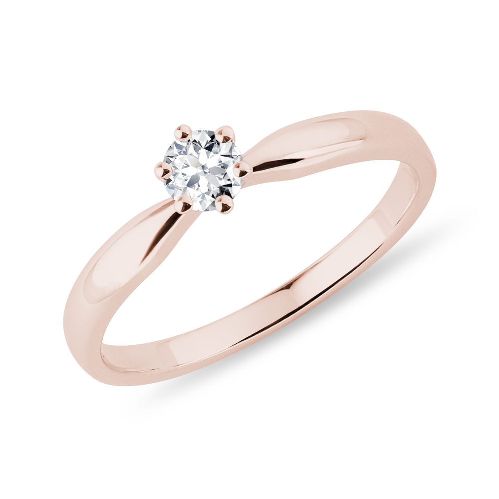 Klasický zásnubní prsten v růžovém zlatě s briliantem KLENOTA