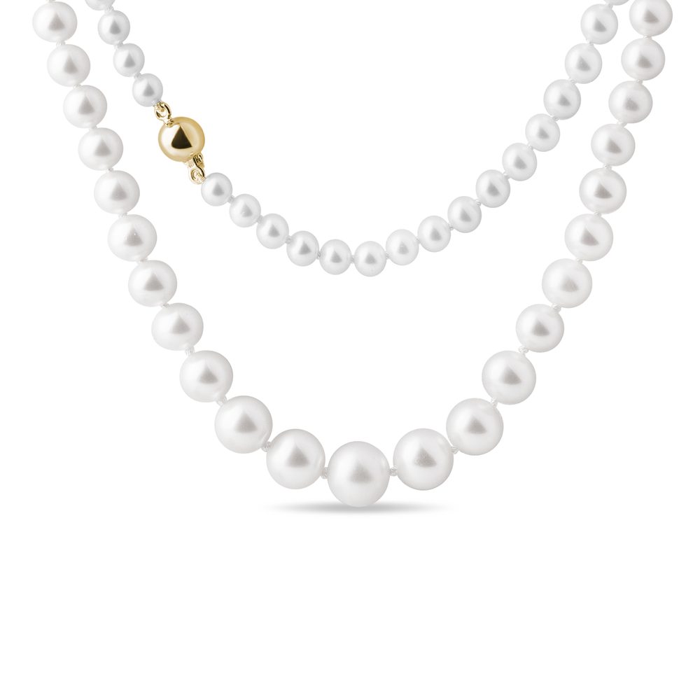 E-shop Kónický perlový náhrdelník se zlatým zapínáním