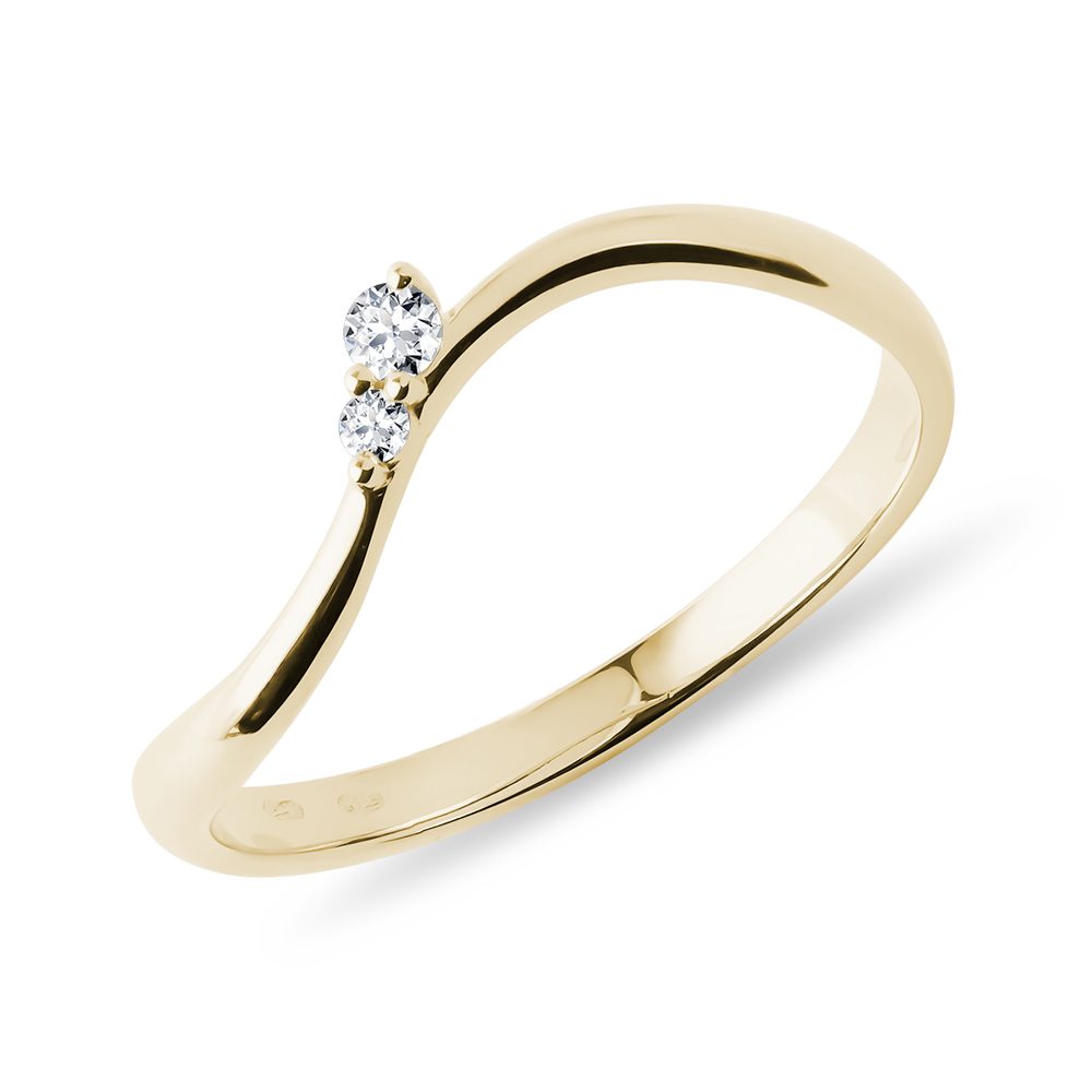 E-shop Diamantový prsten waves ze žlutého zlata