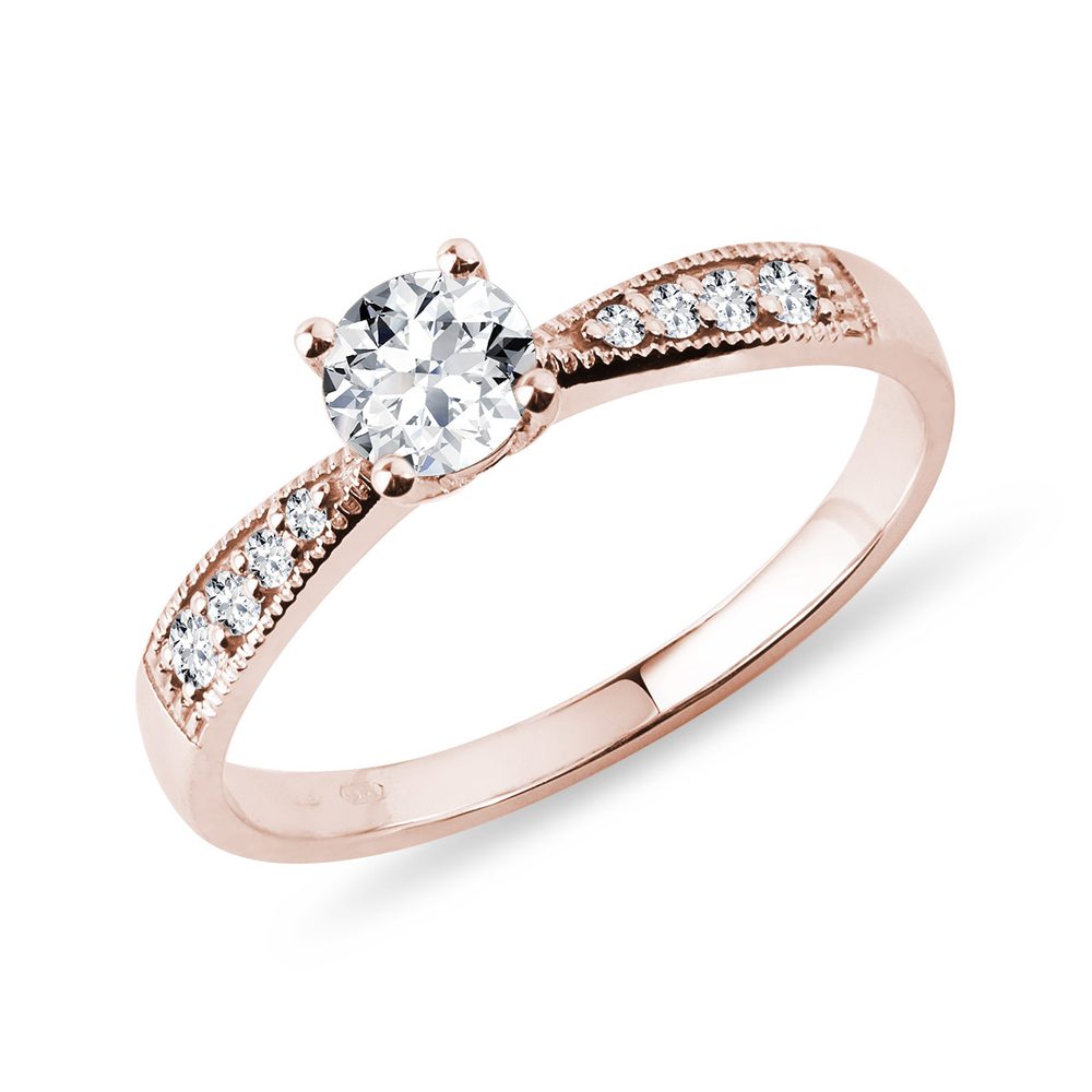 Prsten z růžového zlata zdobený diamanty KLENOTA