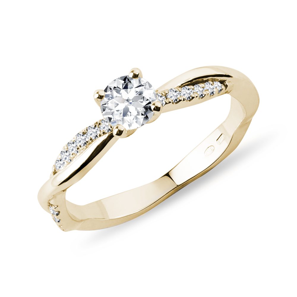 E-shop Netradiční prsten s diamanty ve 14k zlatě