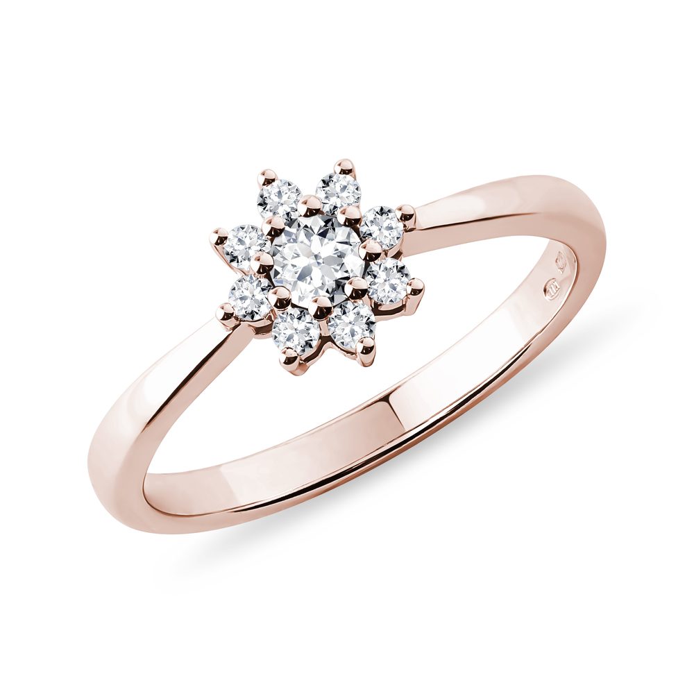E-shop Diamantový prsten z růžového zlata ve tvaru kytičky
