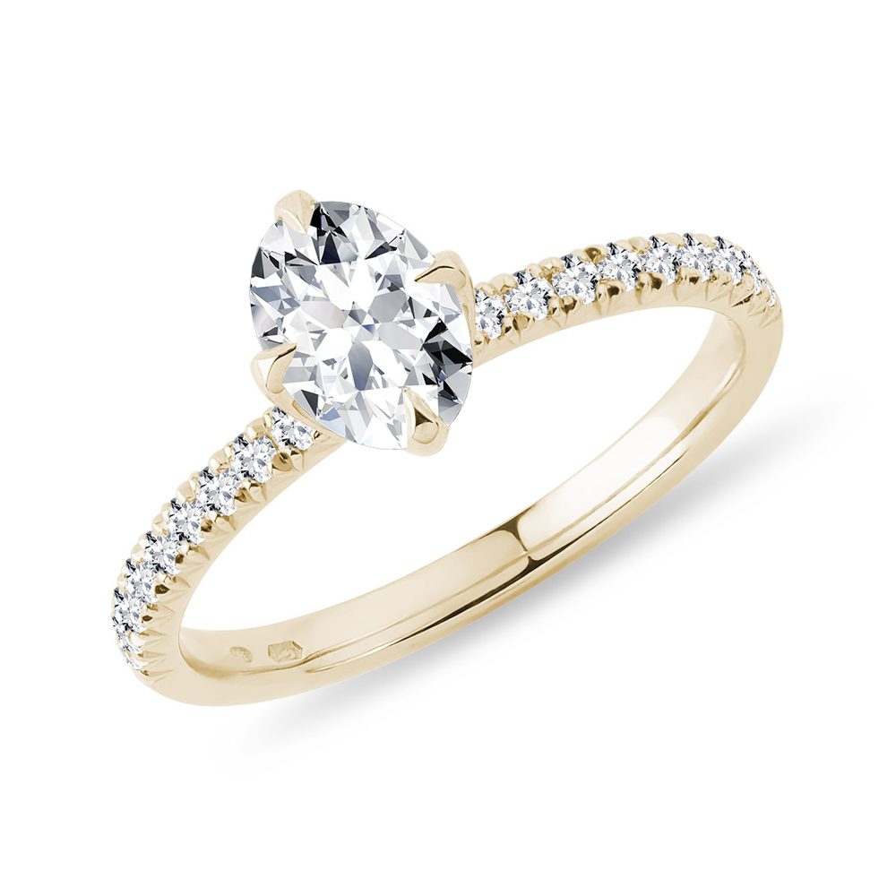 E-shop Zásnubní prsten s oválným diamantem ve žlutém zlatě