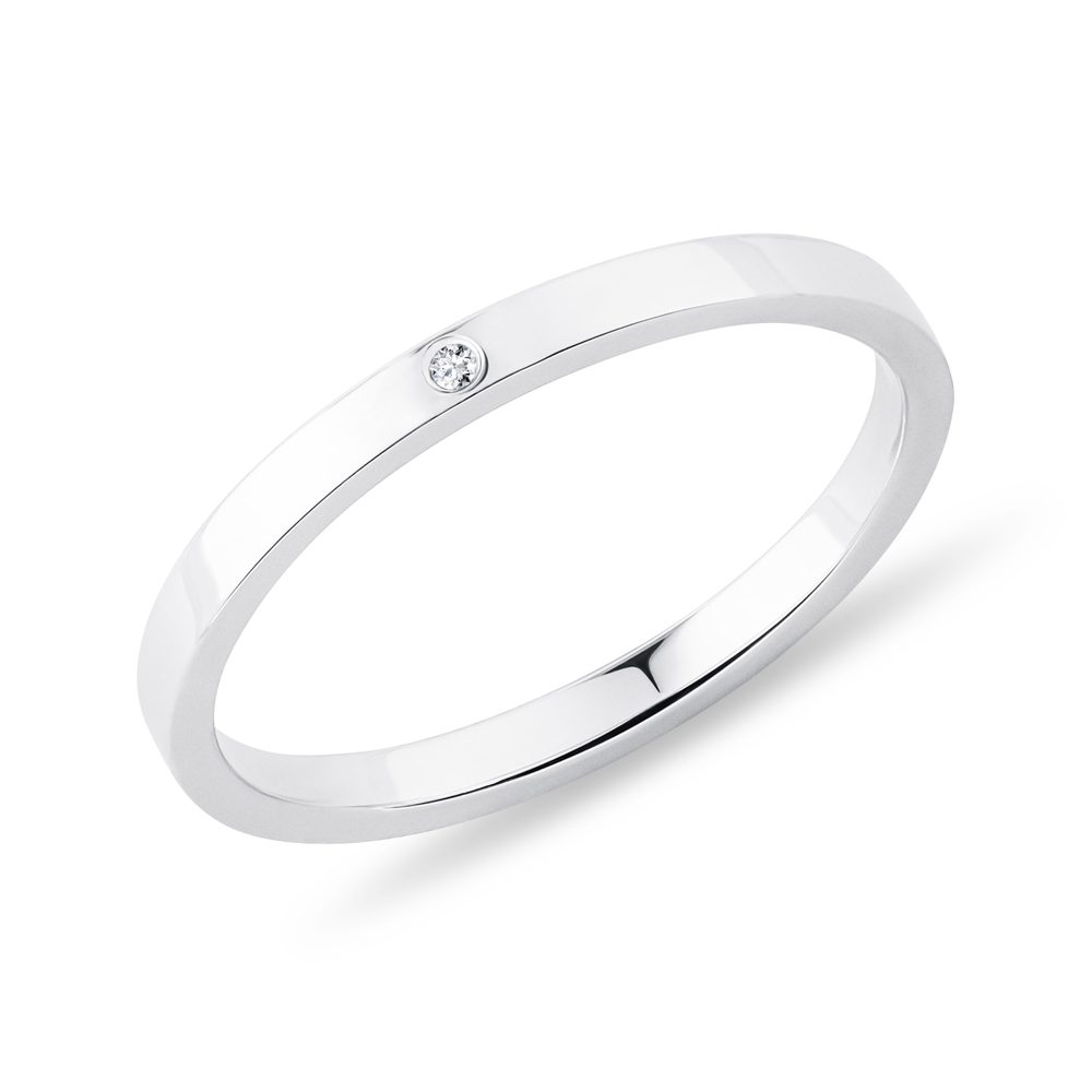 Tenký prstýnek z bílého zlata s diamantem KLENOTA