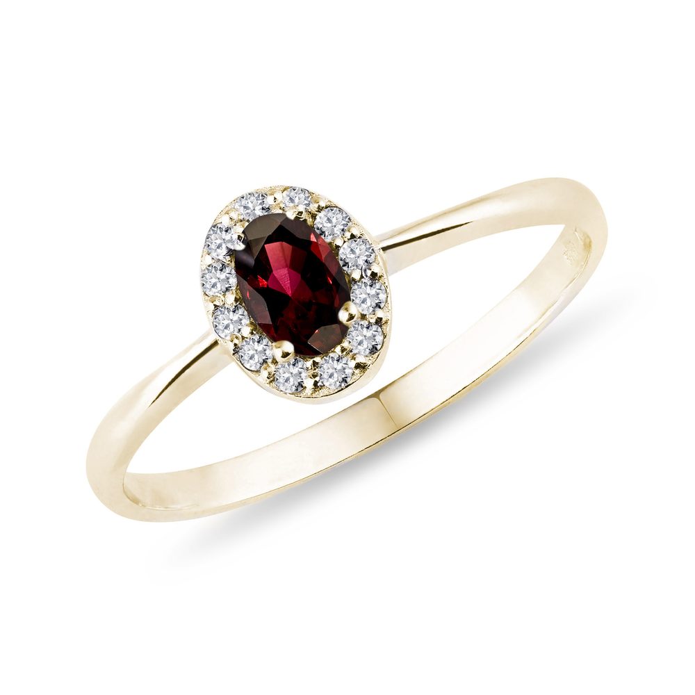 E-shop Halo prsten s oválným granátem a diamanty ve zlatě