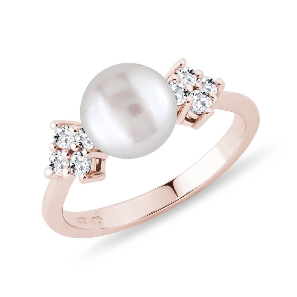 E-shop Perlový prsten s diamanty v růžovém 14k zlatě