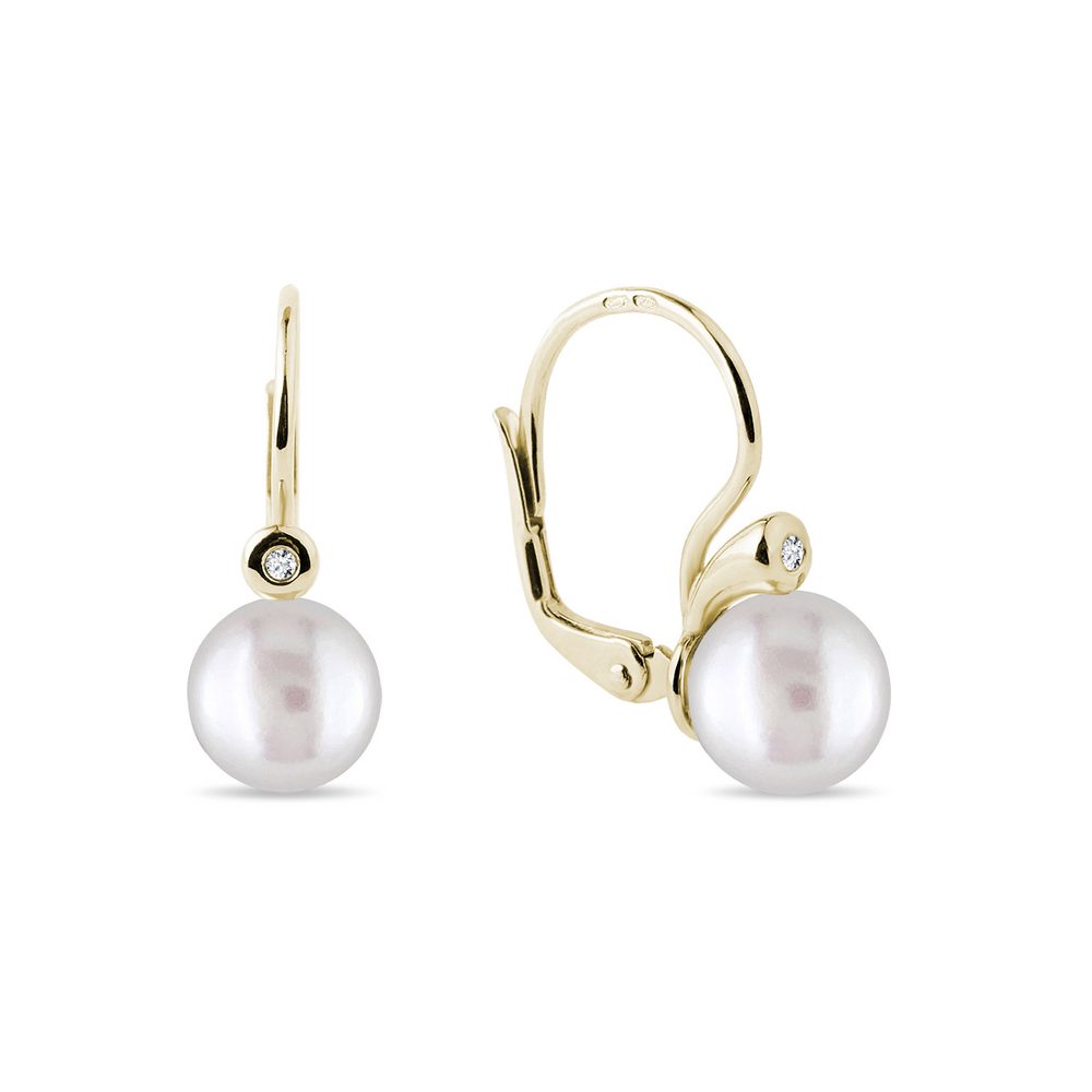 E-shop Zlaté náušnice s perlou a diamantem