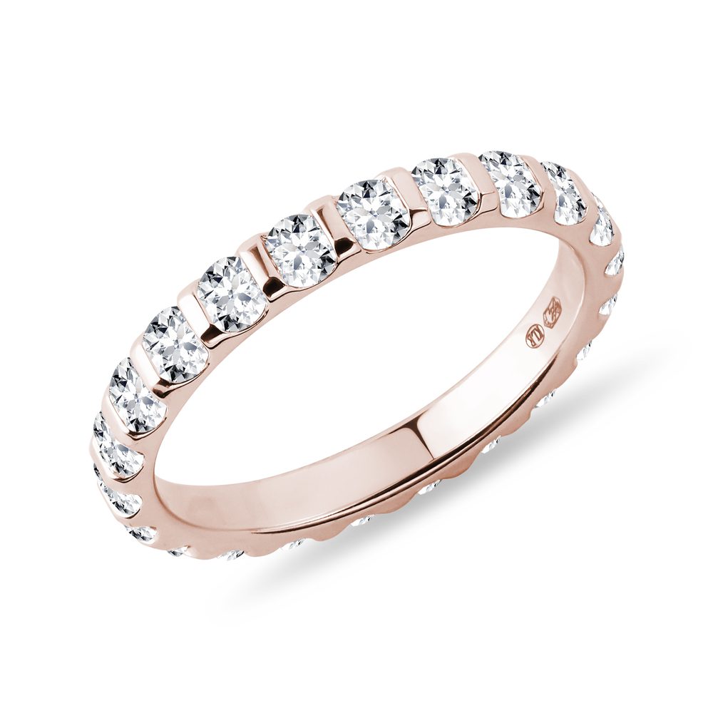 E-shop Diamantový snubní prsten eternity v růžovém zlatě