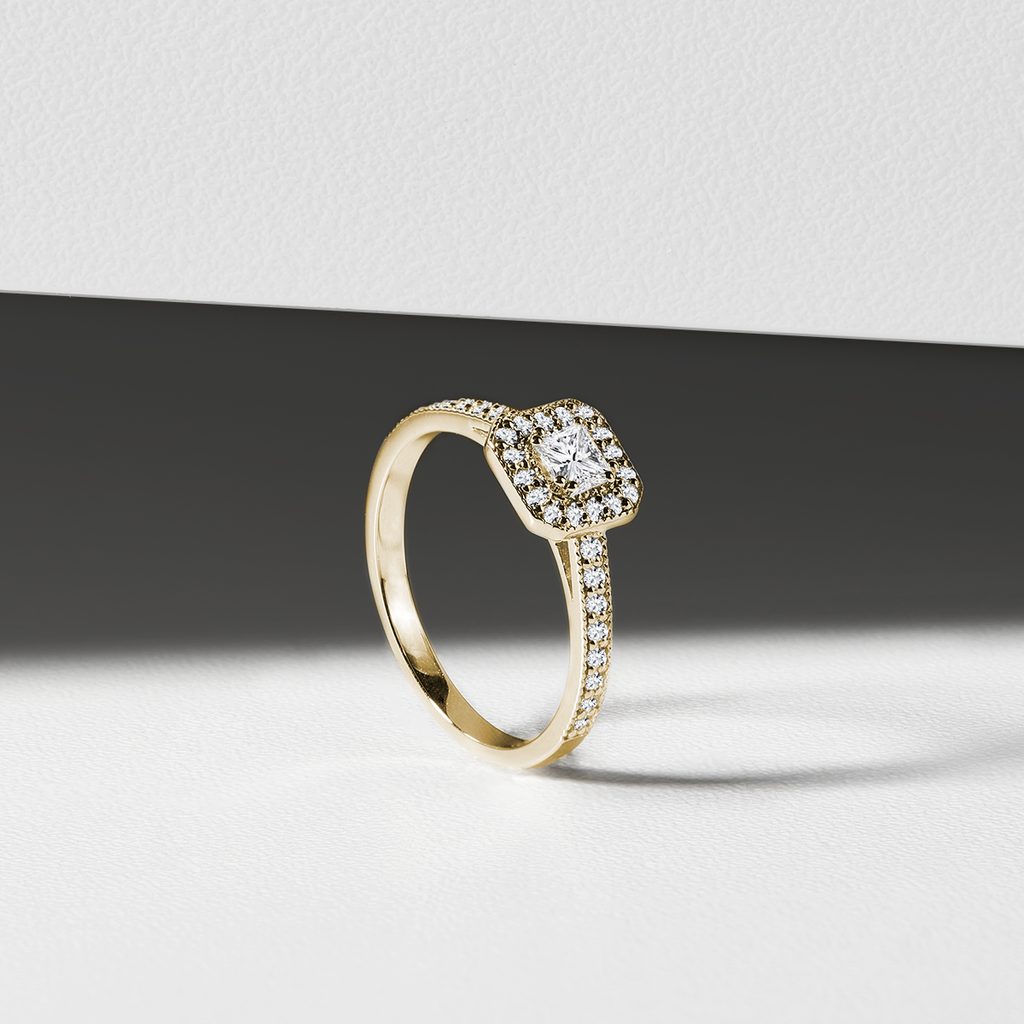 Diamond Engagement Ring in Yellow Gold | KLENOTA
