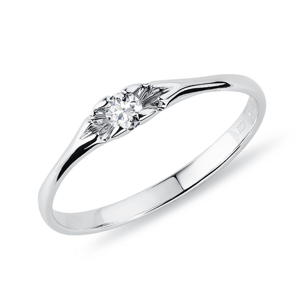 Prsten z bílého zlata s kulatým diamantem | KLENOTA
