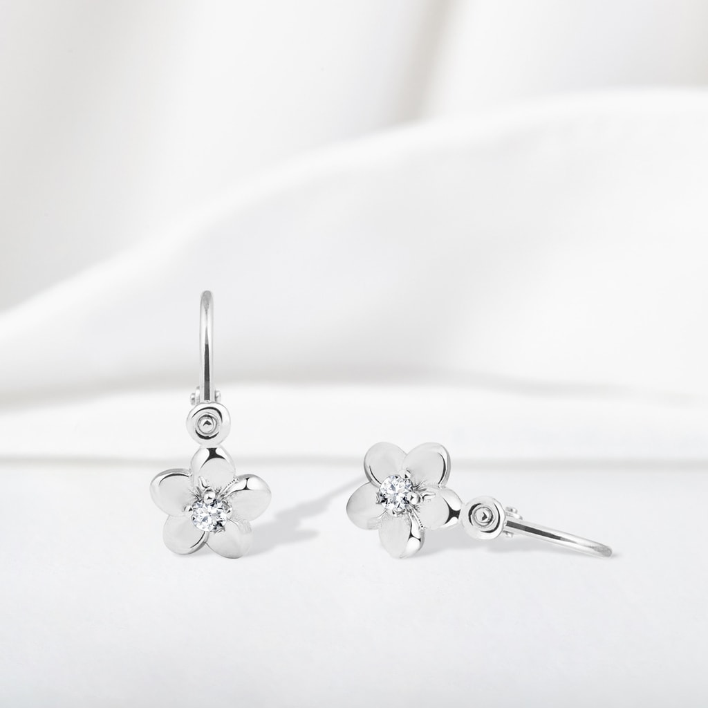 Diamond Flower Gold Earrings | KLENOTA