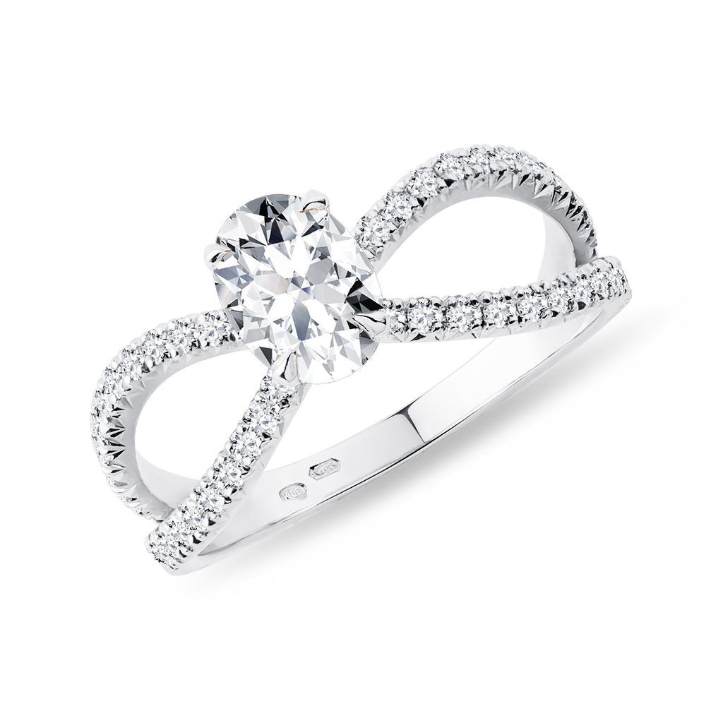 Luxusní zásnubní prsten z bílého zlata s diamanty | KLENOTA