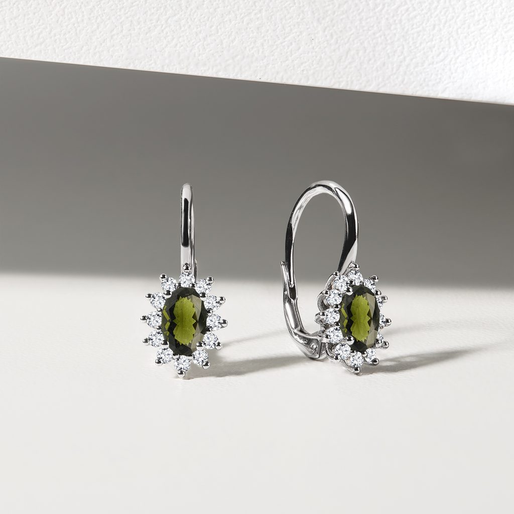 Earrings with Diamonds and Moldavite in White Gold | KLENOTA
