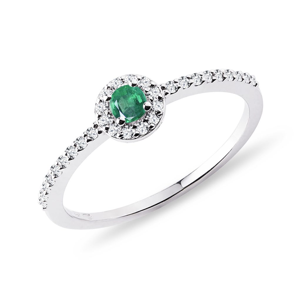 White Gold Ring with Brilliant and Emerald in White Gold | KLENOTA