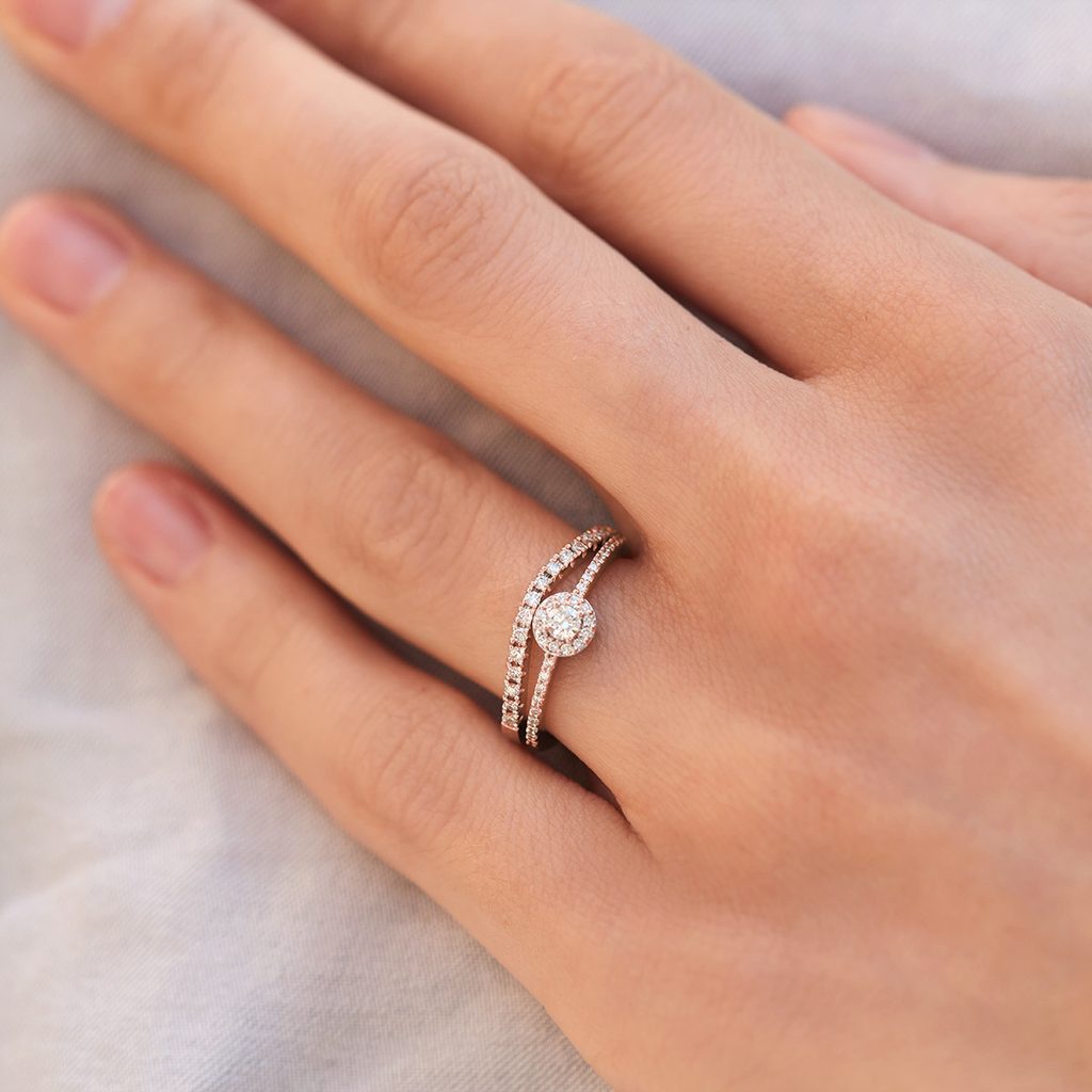 Eleganter Verlobungsring aus Roségold mit Diamant | KLENOTA