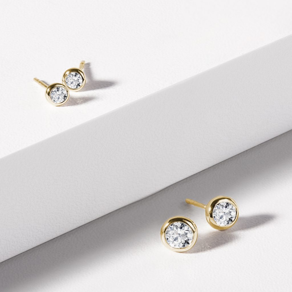 Small gold sale diamond studs