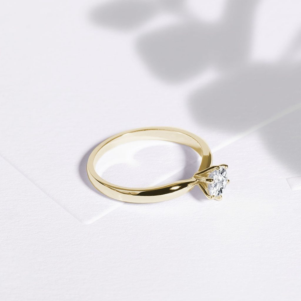 Ring in Yellow Gold with 0.3 ct Brilliant | KLENOTA