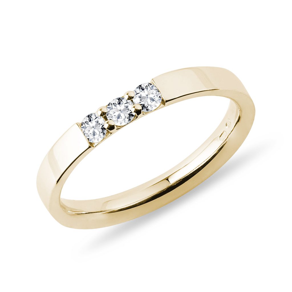 Gold Ring with Three Diamonds | KLENOTA