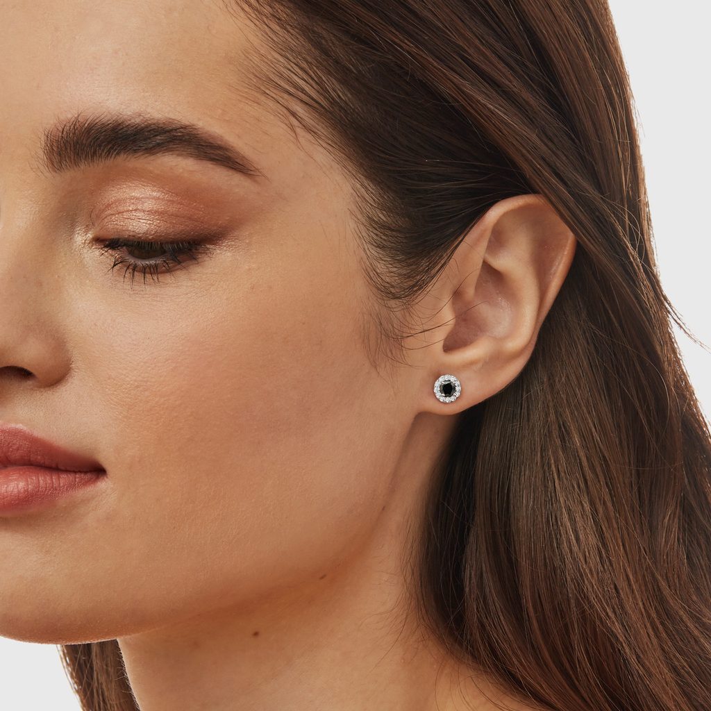 Black diamond halo earrings in white gold | KLENOTA