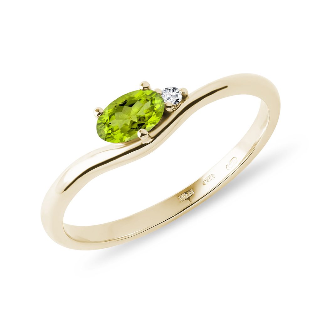 Peridot Ring mit Diamanten | KLENOTA