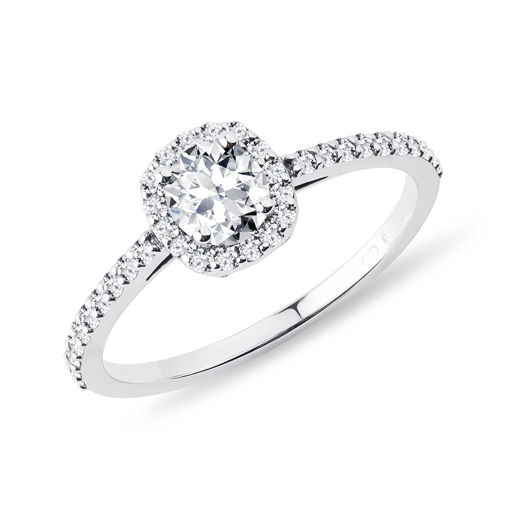 Diamond engagement ring in 14K white gold | KLENOTA