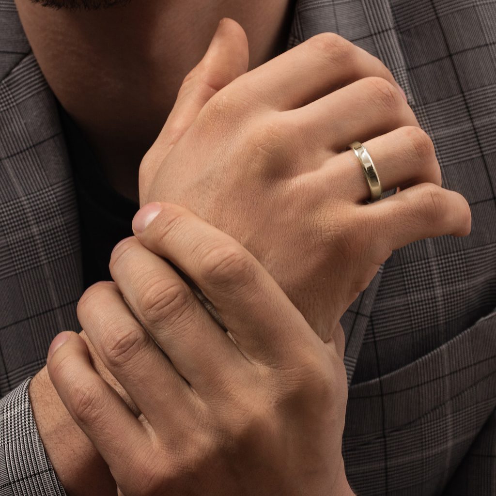 Elegantní zlatý prsten pro muže | KLENOTA
